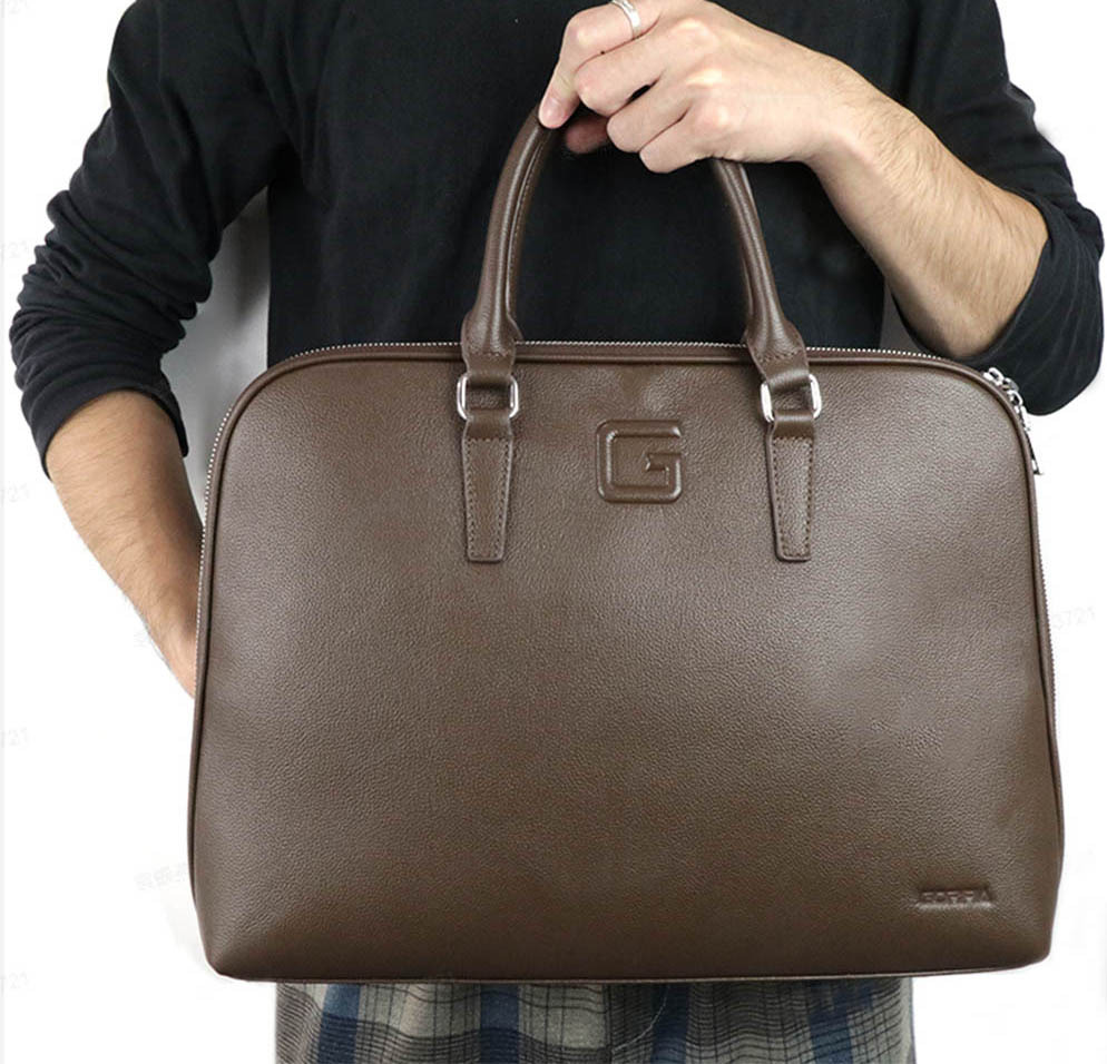 Portable briefcase for office trips